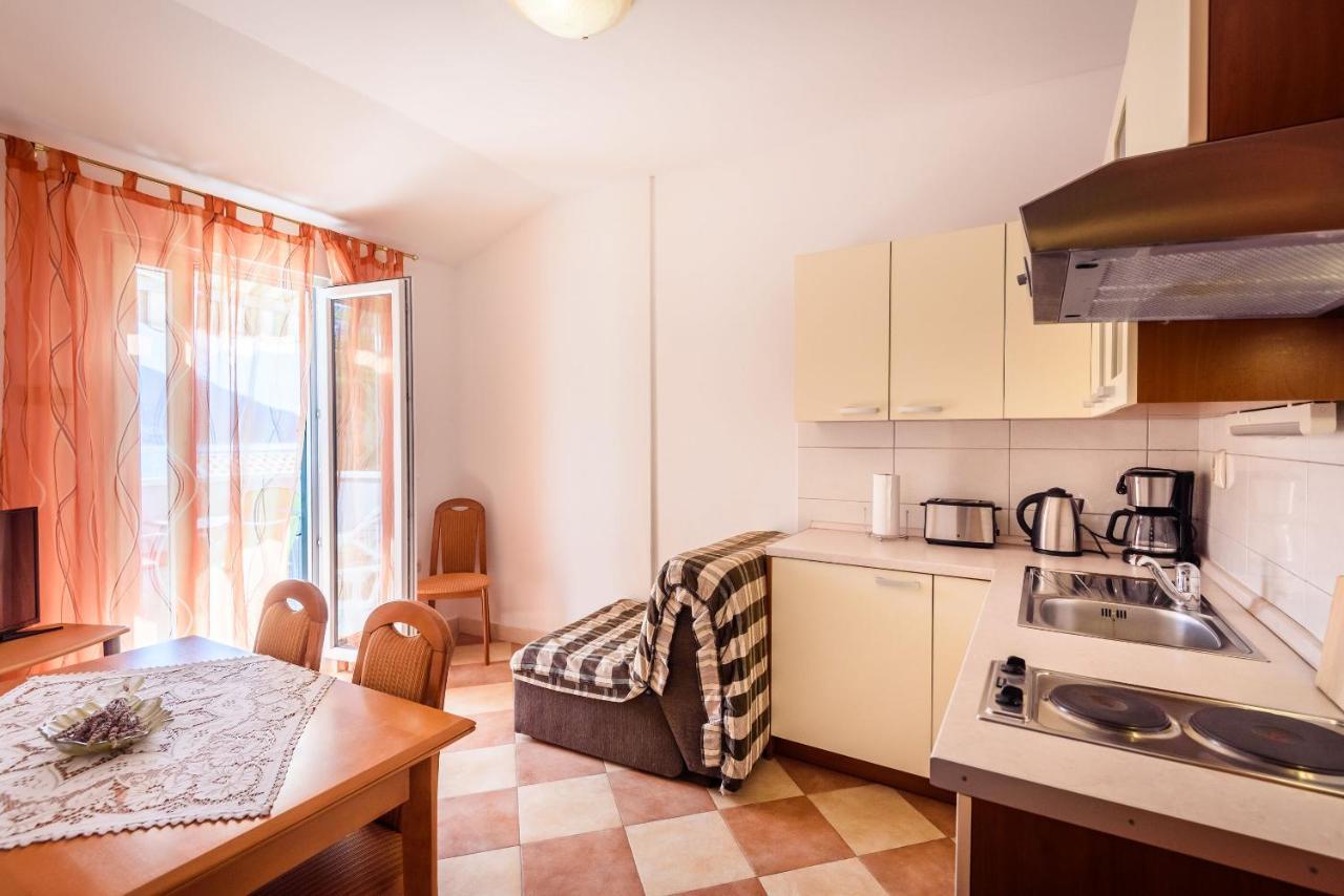 Apartments Zdravko เคล็ค ภายนอก รูปภาพ