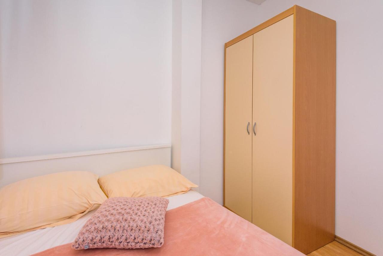 Apartments Zdravko เคล็ค ภายนอก รูปภาพ