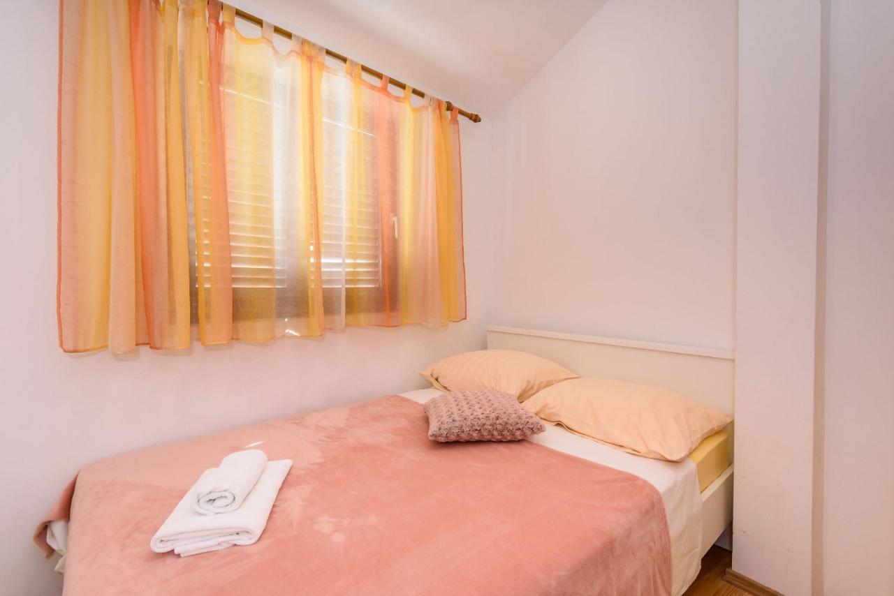 Apartments Zdravko เคล็ค ภายนอก รูปภาพ