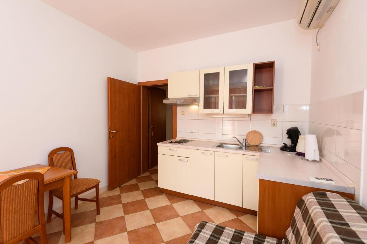 Apartments Zdravko เคล็ค ภายนอก รูปภาพ