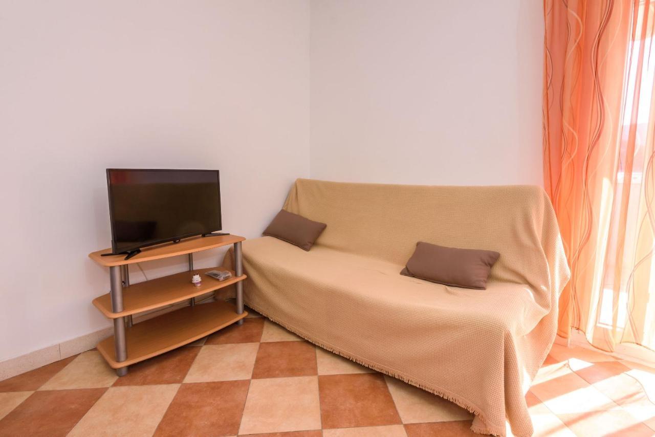 Apartments Zdravko เคล็ค ภายนอก รูปภาพ