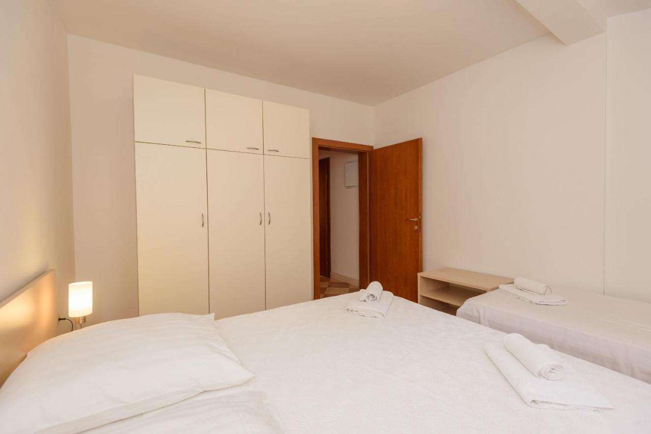 Apartments Zdravko เคล็ค ภายนอก รูปภาพ