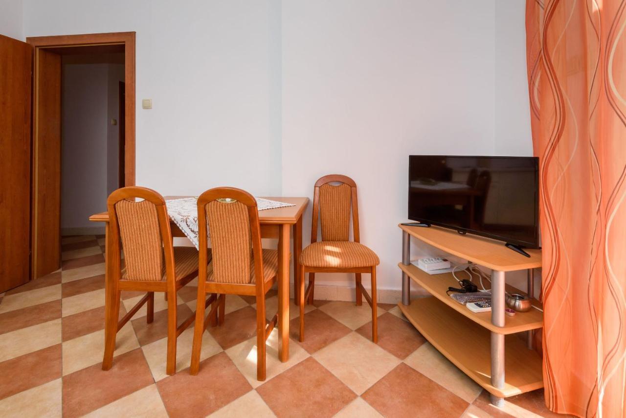 Apartments Zdravko เคล็ค ภายนอก รูปภาพ