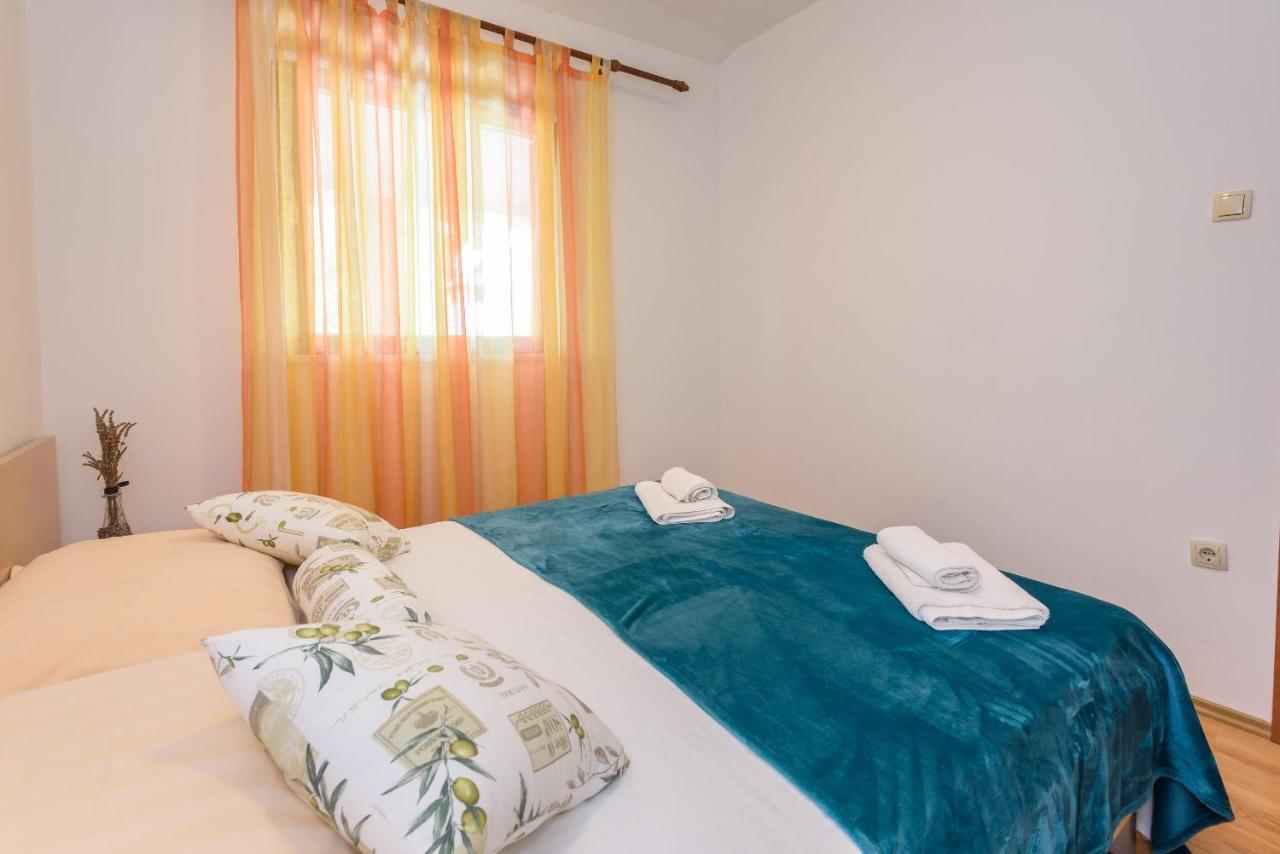 Apartments Zdravko เคล็ค ภายนอก รูปภาพ